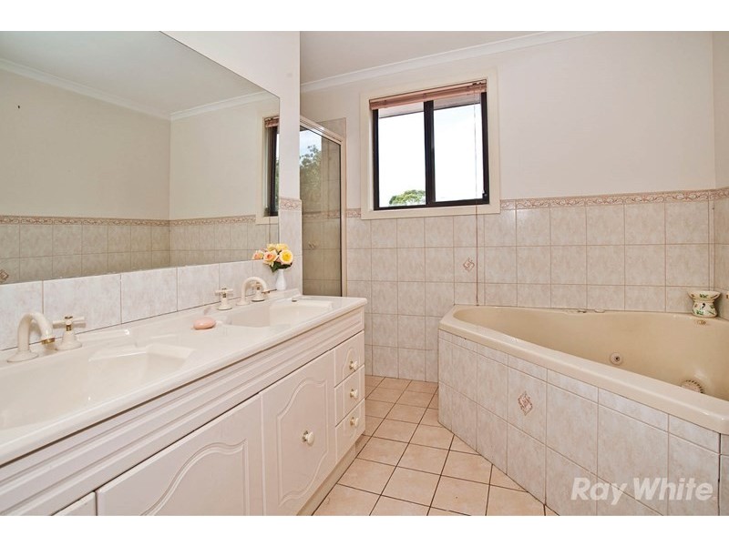 10 Fortescue Grove, Vermont South VIC 3133