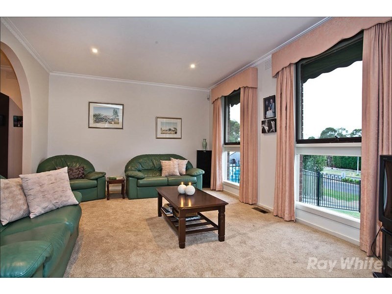 9 Haverbrack Drive, Mulgrave VIC 3170