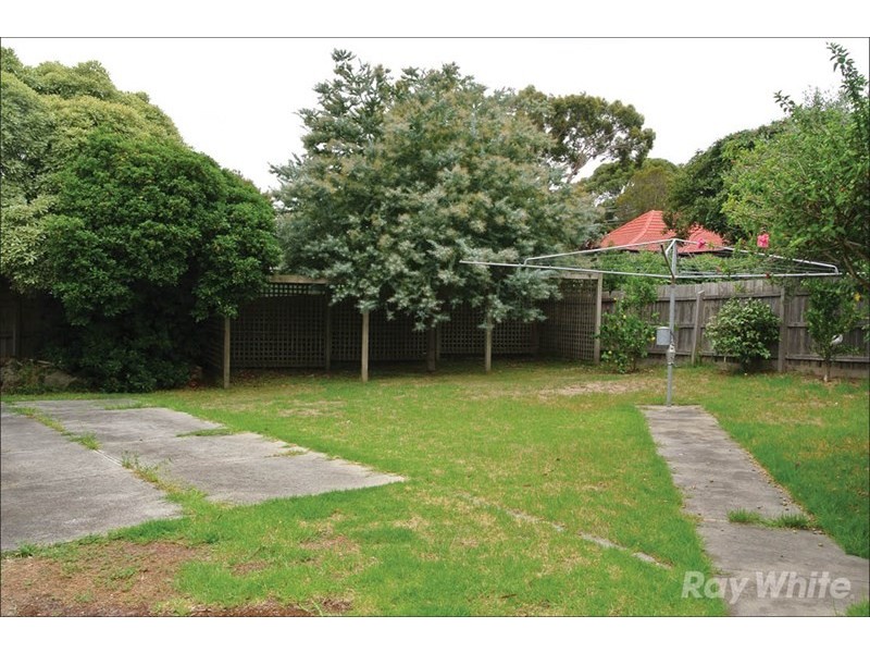 43 Phoenix Drive, Wheelers Hill VIC 3150