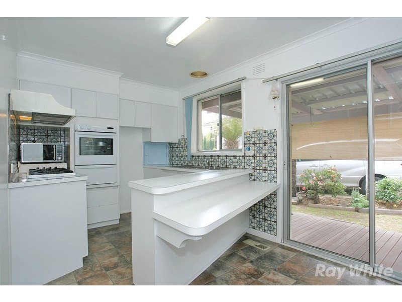 8 Valewood Drive, Mulgrave VIC 3170