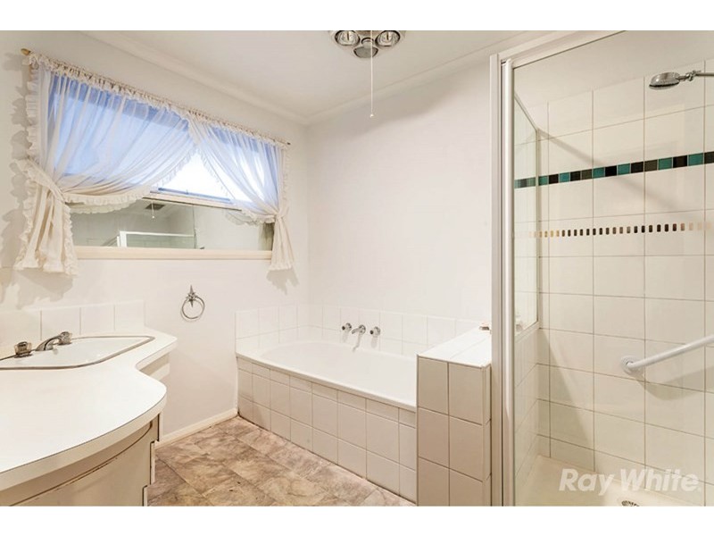 22 Rivett Crescent, Mulgrave VIC 3170