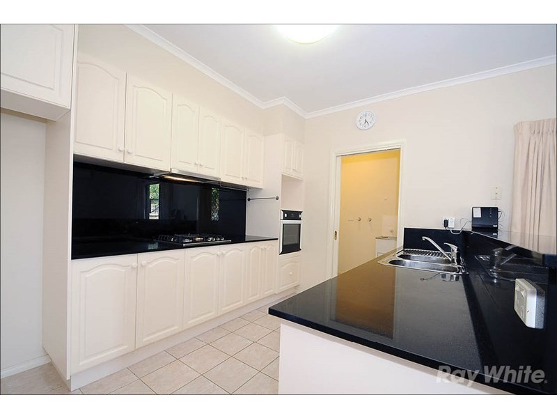 8 The Rise, Glen Waverley VIC 3150