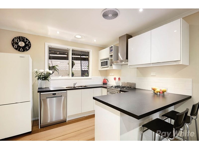 12 Templewood Avenue, Noble Park North VIC 3174