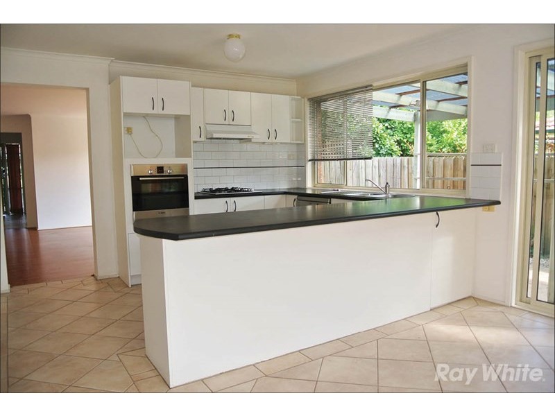 3 Howitt Place, Burwood East VIC 3151