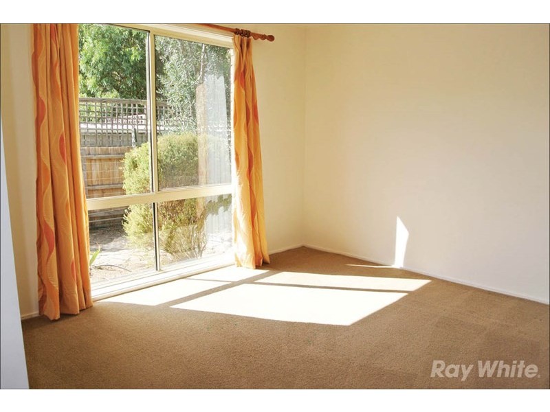 3 Howitt Place, Burwood East VIC 3151