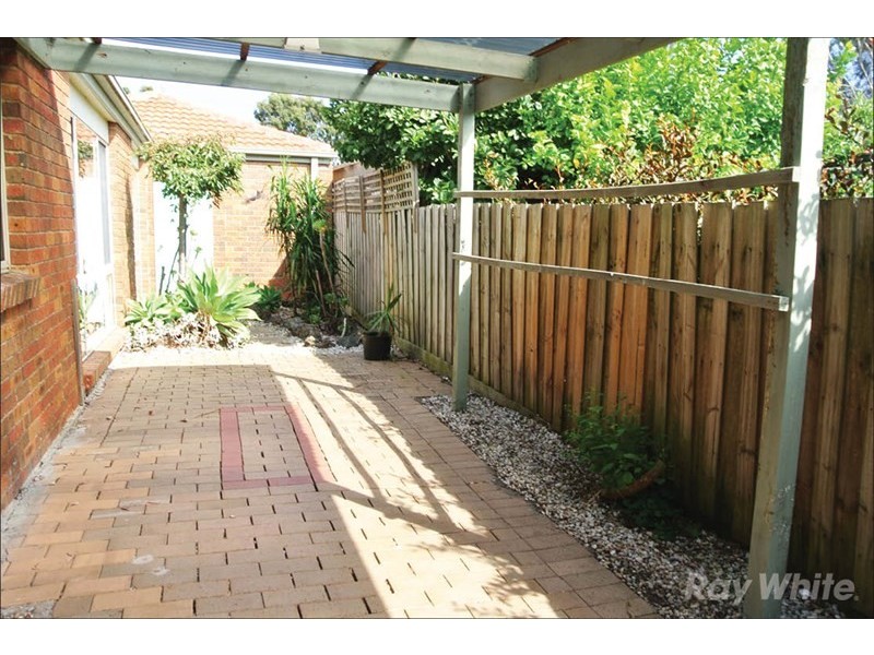 3 Howitt Place, Burwood East VIC 3151