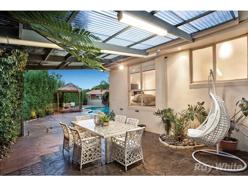 4 Doyle Place, Endeavour Hills VIC 3802