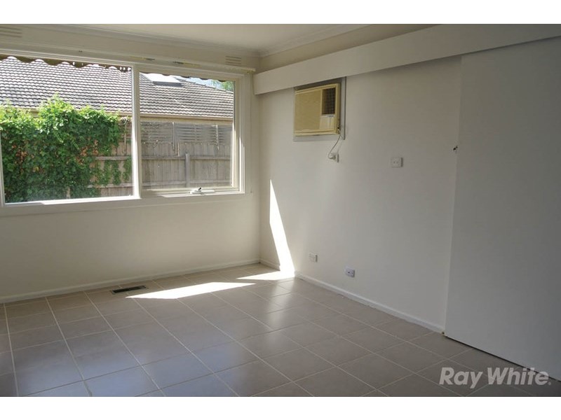 8 Mavista Avenue, Glen Waverley VIC 3150