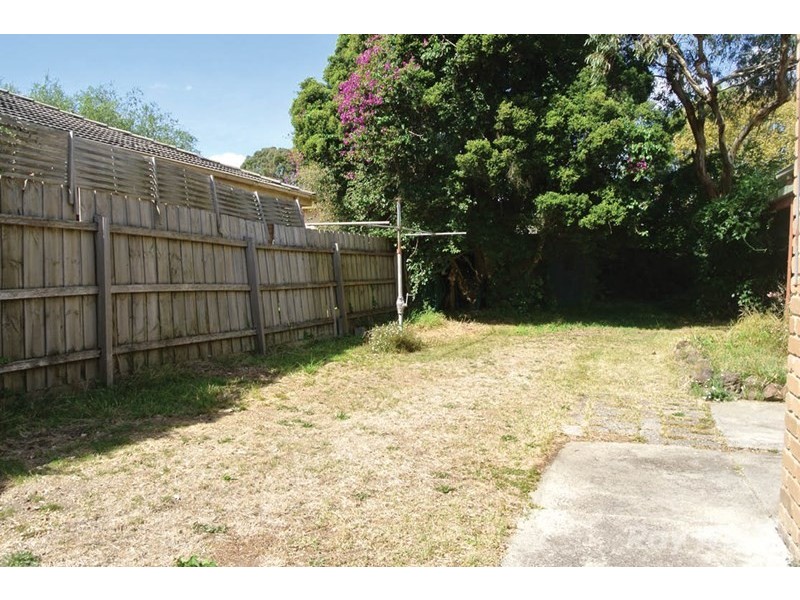 8 Mavista Avenue, Glen Waverley VIC 3150