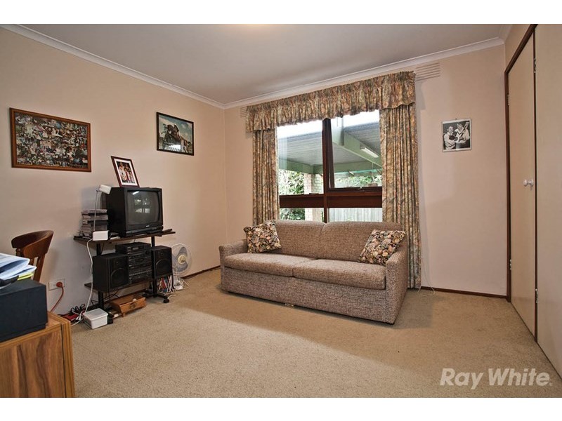 37 Ingleside Crescent, Glen Waverley VIC 3150