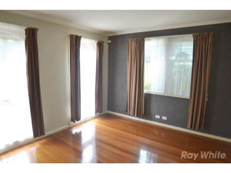 51 Guinevere Parade, Glen Waverley VIC 3150