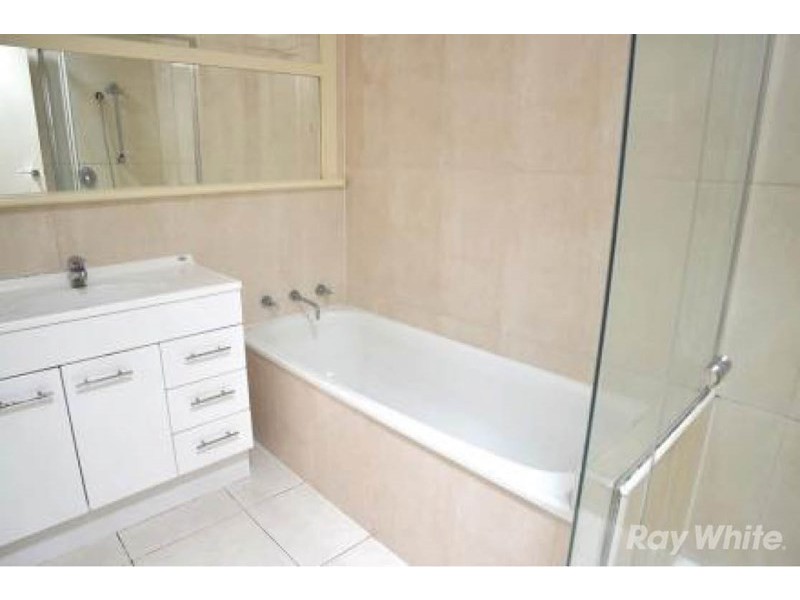 51 Guinevere Parade, Glen Waverley VIC 3150