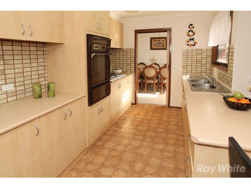 23 Tanner Street, Glen Waverley VIC 3150