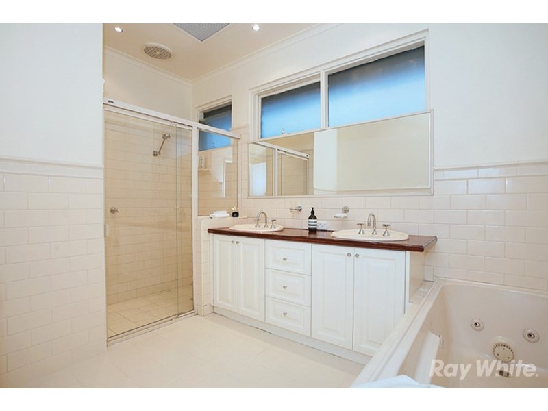 12 The Woodland, Wheelers Hill VIC 3150