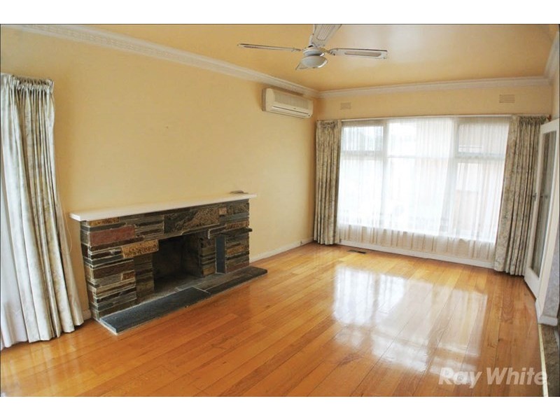 9 Garrisson Drive, Glen Waverley VIC 3150