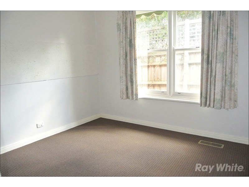 9 Garrisson Drive, Glen Waverley VIC 3150