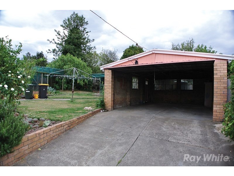 9 Garrisson Drive, Glen Waverley VIC 3150