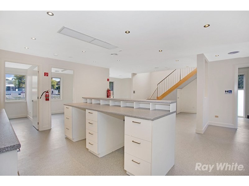 516 Highbury Road, Glen Waverley VIC 3150