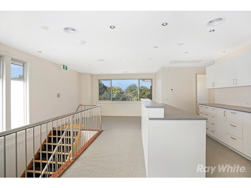 516 Highbury Road, Glen Waverley VIC 3150