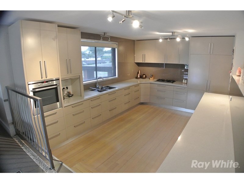 40 Phoenix Drive, Wheelers Hill VIC 3150