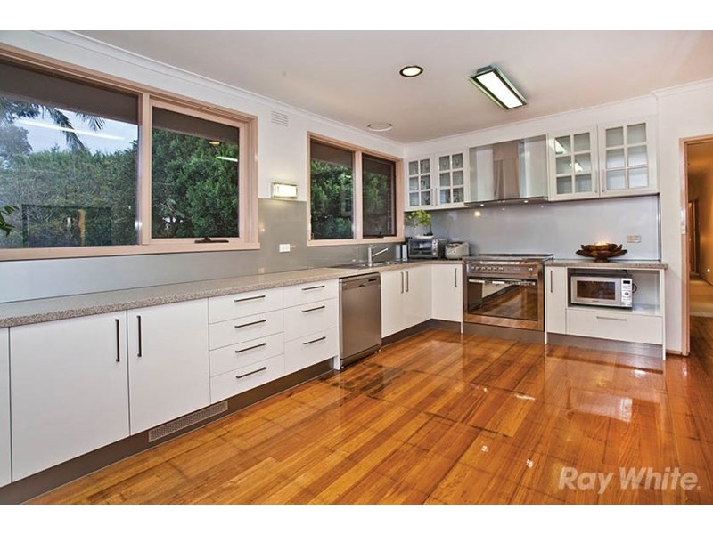 12 Rhodes Drive, Glen Waverley VIC 3150