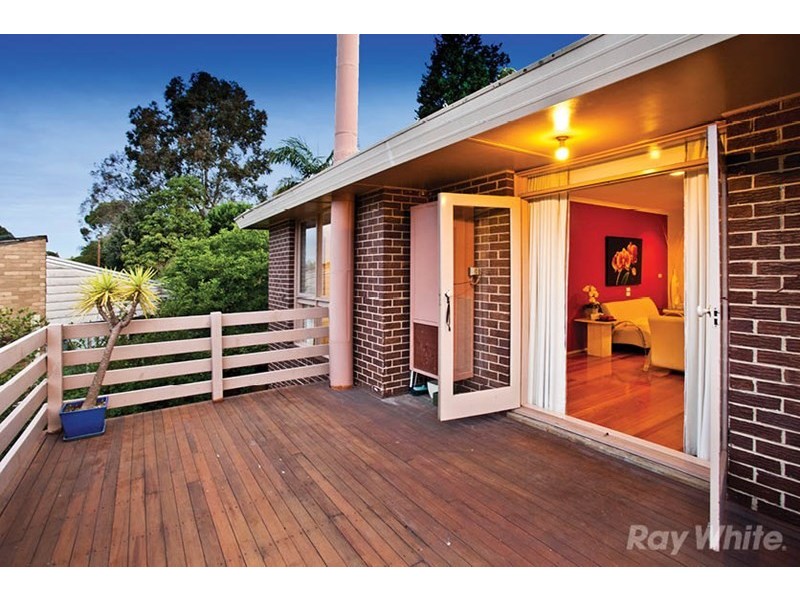 12 Rhodes Drive, Glen Waverley VIC 3150