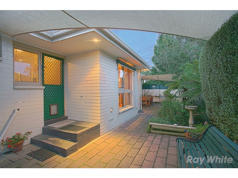 49 Denver Crescent, Mulgrave VIC 3170