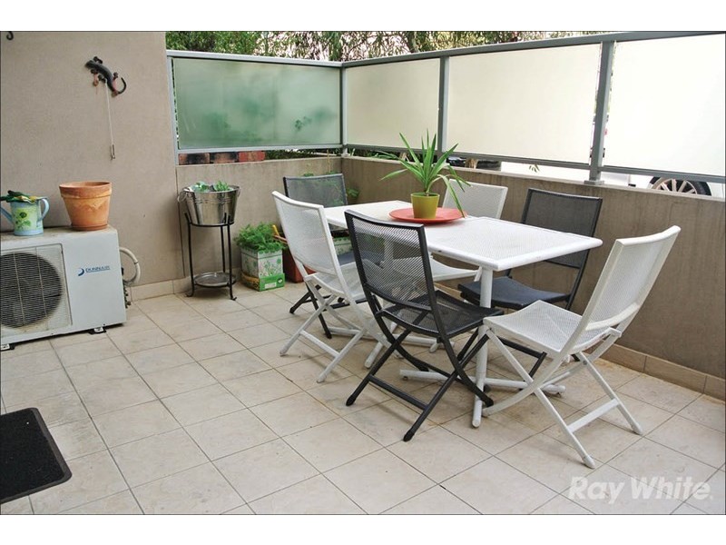 2/213 Normanby Road, Notting Hill VIC 3168