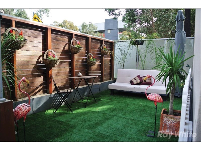 2/213 Normanby Road, Notting Hill VIC 3168