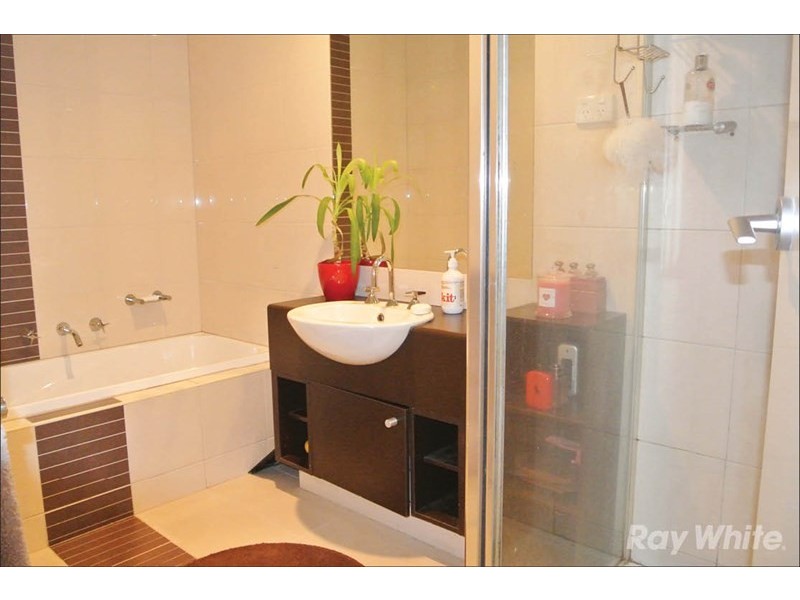 2/213 Normanby Road, Notting Hill VIC 3168