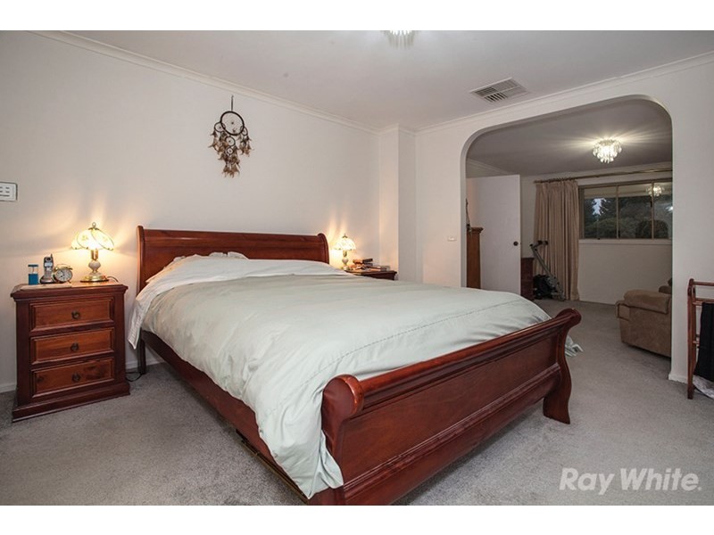 12 Winnipeg Street, Rowville VIC 3178