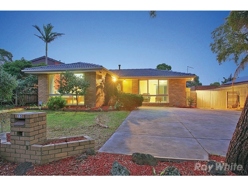 15 Amblecote Crescent, Mulgrave VIC 3170