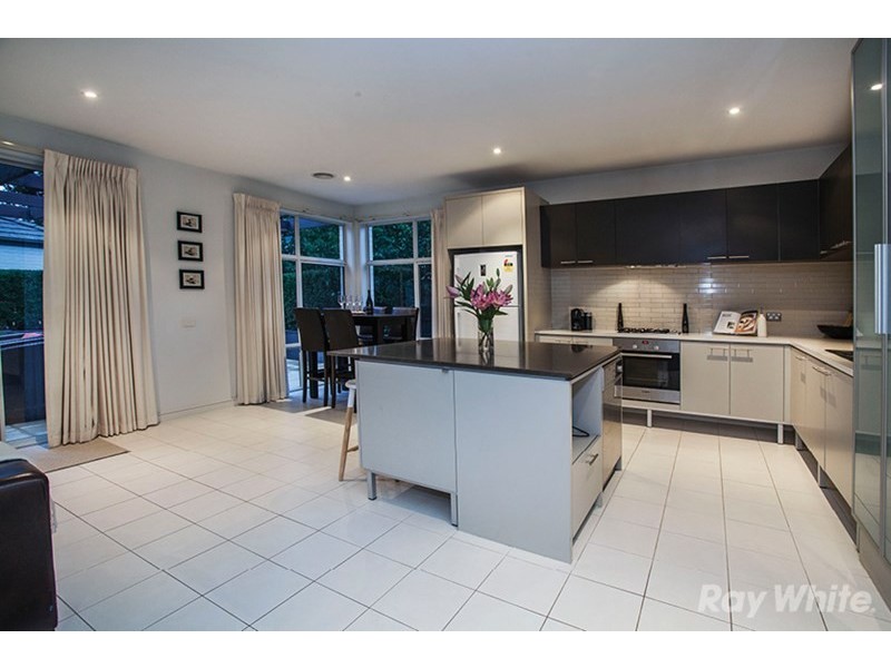 2 Malone Grove, Mulgrave VIC 3170