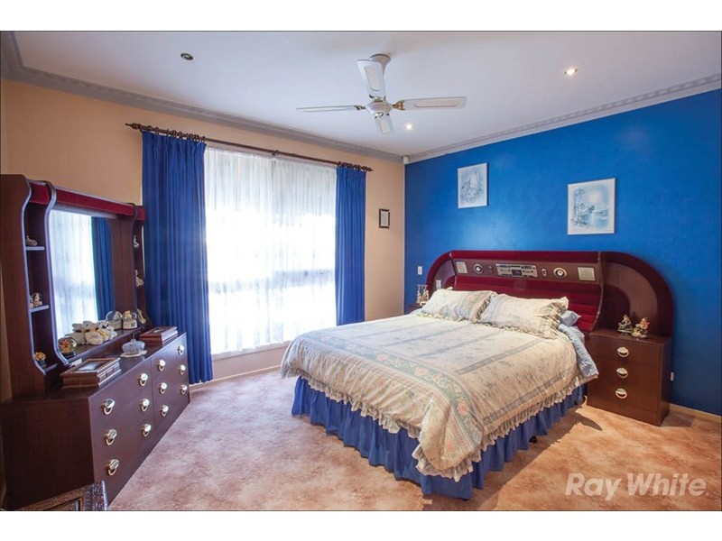 25 Stuart Avenue, Hampton Park VIC 3976