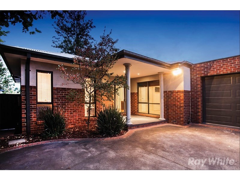 2/11 Marcella Court, Oakleigh East VIC 3166