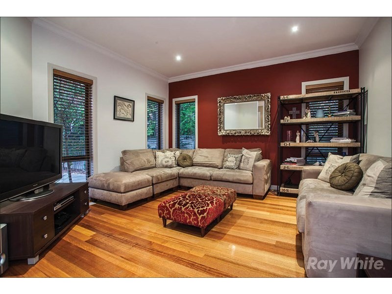 2/11 Marcella Court, Oakleigh East VIC 3166