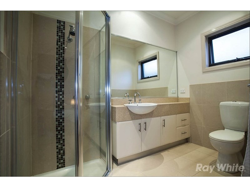 2/11 Marcella Court, Oakleigh East VIC 3166