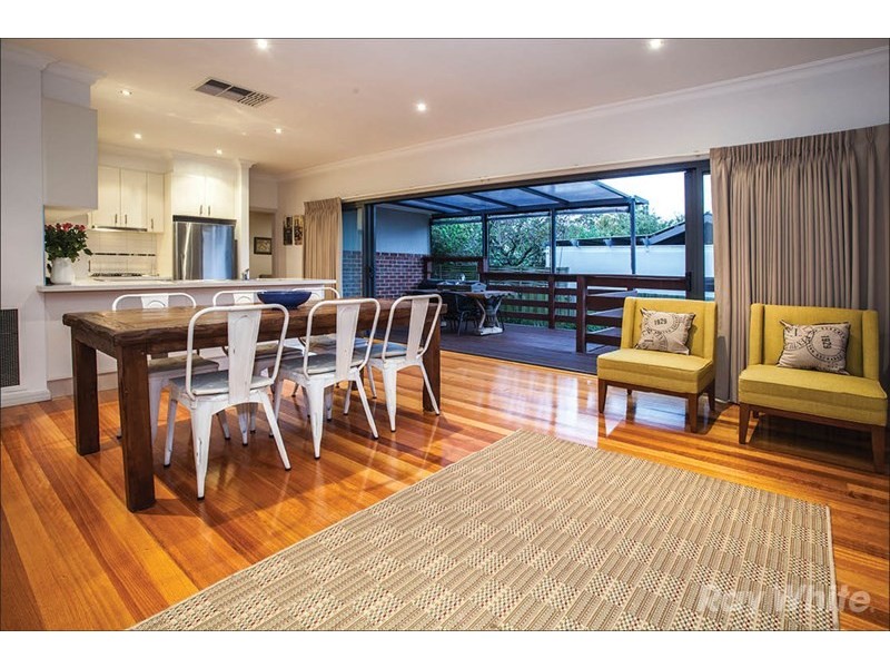 2/11 Marcella Court, Oakleigh East VIC 3166