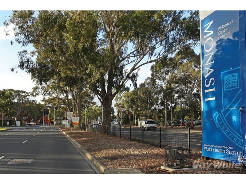 2/11 Marcella Court, Oakleigh East VIC 3166