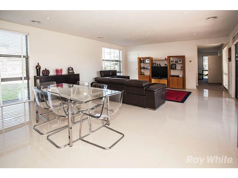 10 Exhibition Drive, Mulgrave VIC 3170
