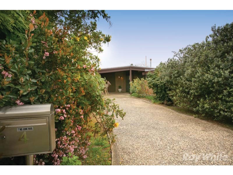 4 Annetta Court, Wheelers Hill VIC 3150