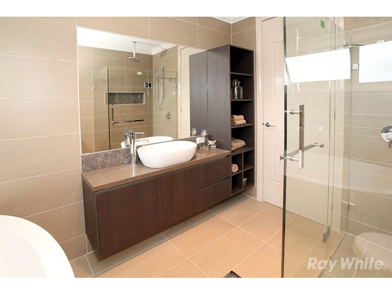 3A Chivers Avenue, Glen Waverley VIC 3150