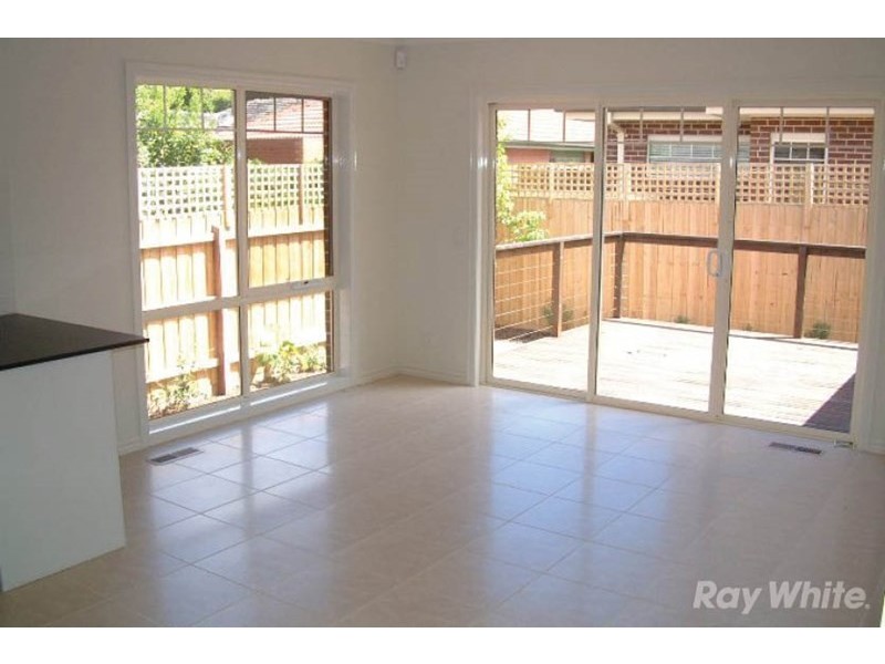 3/7 Mitchell Road, Mont Albert North VIC 3129