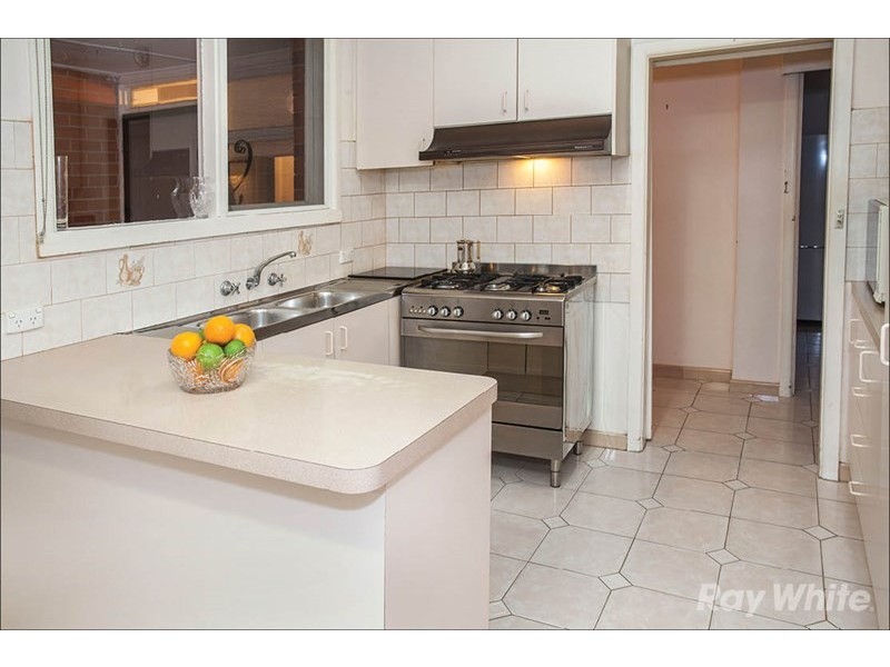 53 Folkestone Road, Glen Waverley VIC 3150