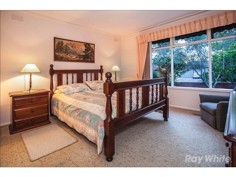 53 Folkestone Road, Glen Waverley VIC 3150