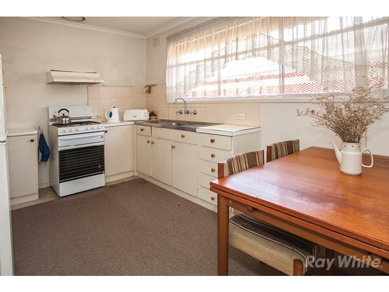 8 Sunrise Drive, Mulgrave VIC 3170