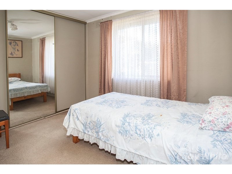 8 Sunrise Drive, Mulgrave VIC 3170