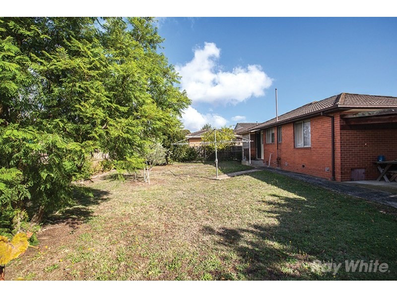 8 Sunrise Drive, Mulgrave VIC 3170