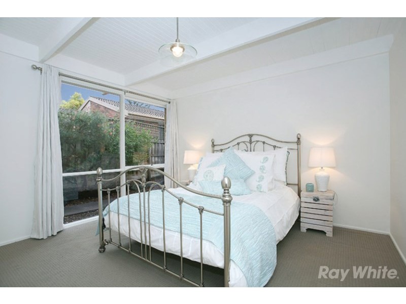 2/69 Whalley Drive, Wheelers Hill VIC 3150