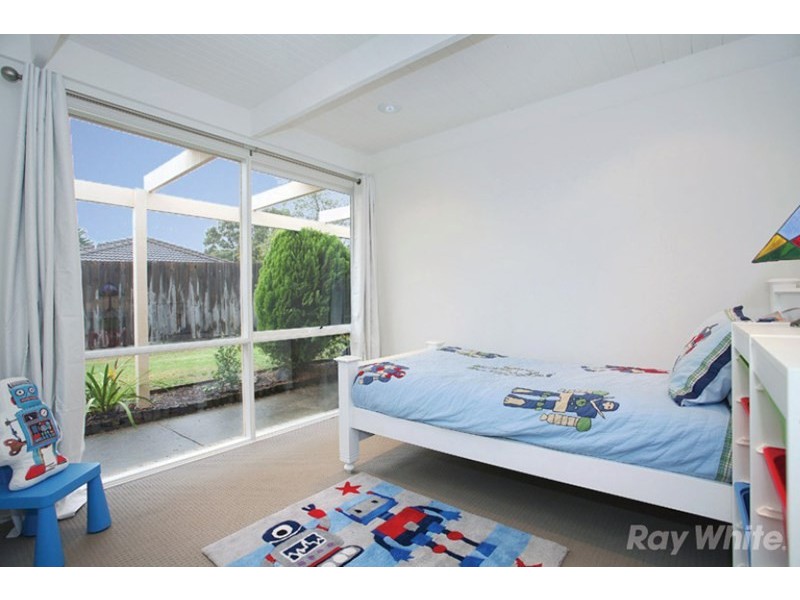2/69 Whalley Drive, Wheelers Hill VIC 3150
